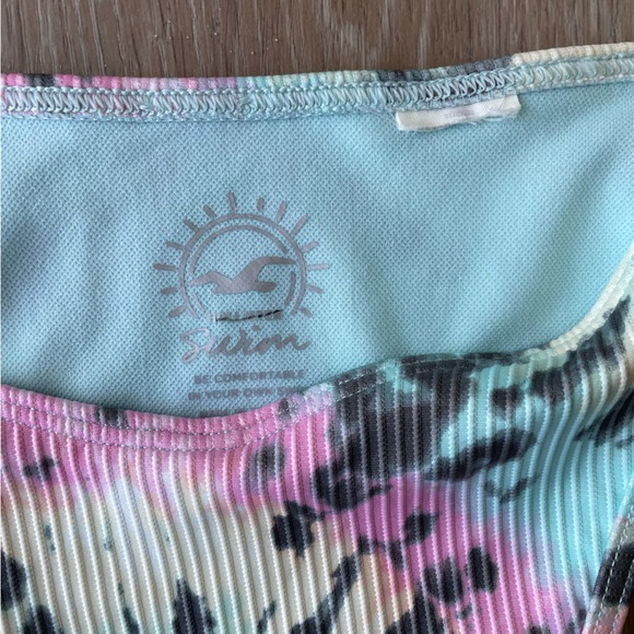 Hollister bottom bikini 👙 - Picture 2 of 5